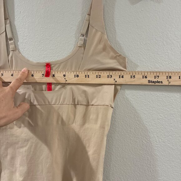 Spanx SPANXsculpt OnCore Open-Bust Mid-Thigh Bodysuit beige size 1x - Picture 5 of 7
